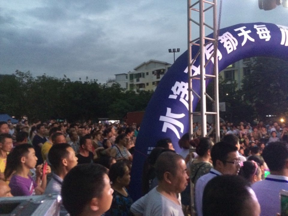 弘扬“健康饮水”文化 汉斯顿成都路演火爆上演